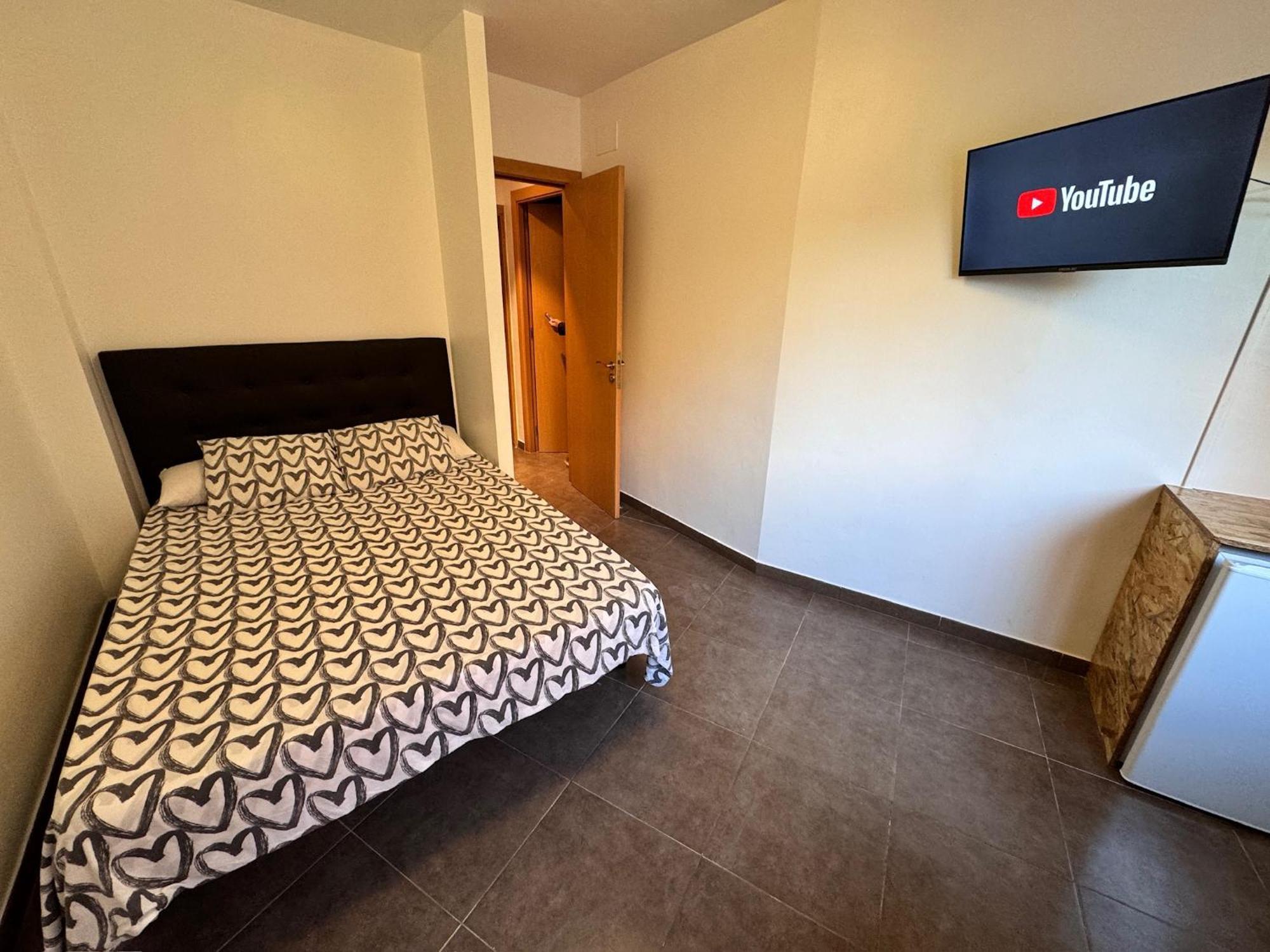 Mt Boutique Suites Y Apartamentos - Adults Only - Mataro Bagian luar foto