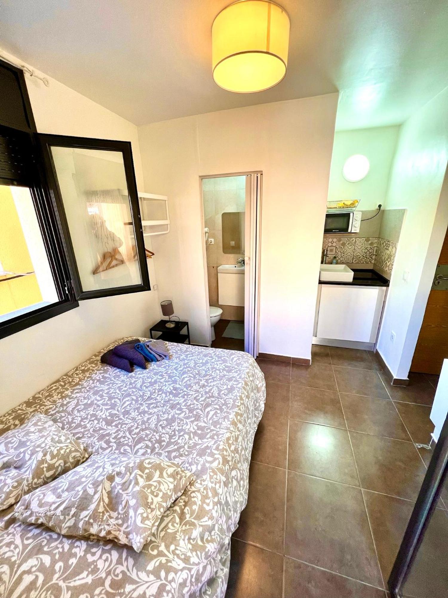 Mt Boutique Suites Y Apartamentos - Adults Only - Mataro Bagian luar foto