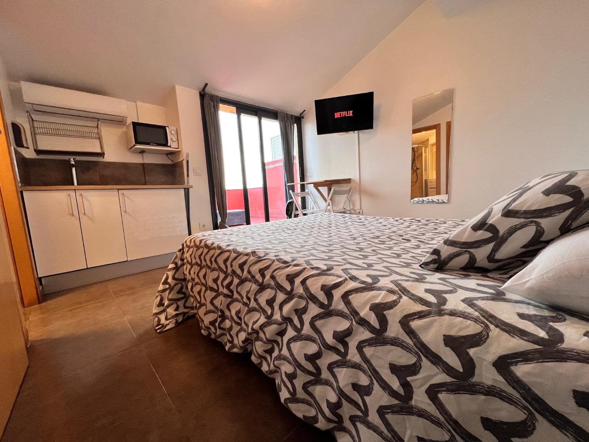 Mt Boutique Suites Y Apartamentos - Adults Only - Mataro Bagian luar foto